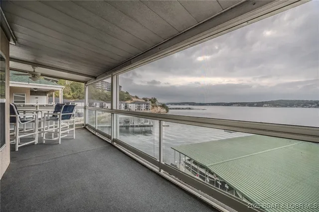 $359,900 | 214 Emerald Bay Drive, Unit 3A, Lake Ozark, MO 65049