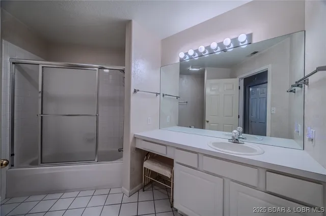 $359,900 | 214 Emerald Bay Drive, Unit 3A, Lake Ozark, MO 65049