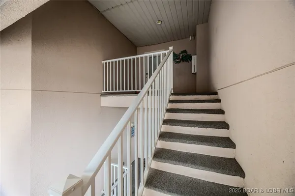 $329,900 | 214 Emerald Bay Drive, Unit 3A, Lake Ozark, MO 65049