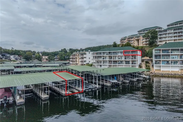 $329,900 | 214 Emerald Bay Drive, Unit 3A, Lake Ozark, MO 65049