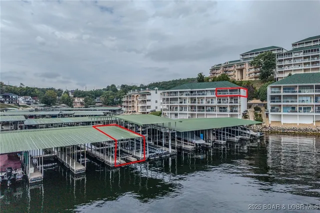 $359,900 | 214 Emerald Bay Drive, Unit 3A, Lake Ozark, MO 65049