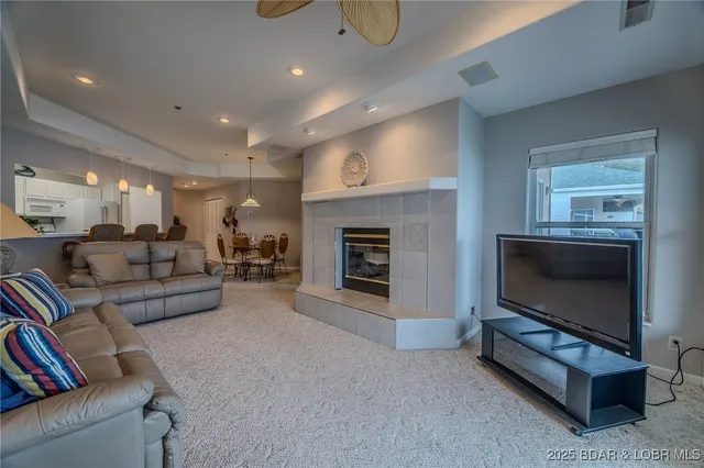 $359,900 | 214 Emerald Bay Drive, Unit 3A, Lake Ozark, MO 65049