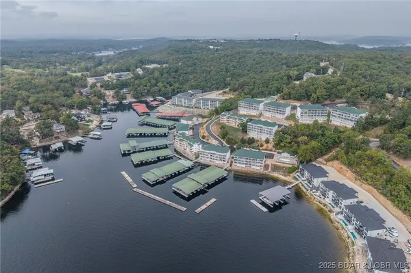 $329,900 | 214 Emerald Bay Drive, Unit 3A, Lake Ozark, MO 65049