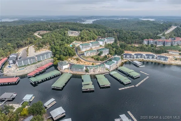 $329,900 | 214 Emerald Bay Drive, Unit 3A, Lake Ozark, MO 65049