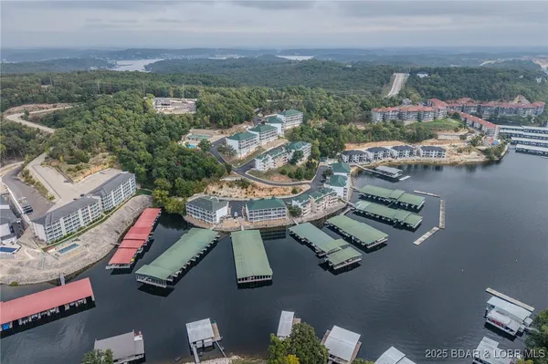 $329,900 | 214 Emerald Bay Drive, Unit 3A, Lake Ozark, MO 65049