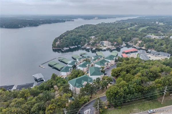 $329,900 | 214 Emerald Bay Drive, Unit 3A, Lake Ozark, MO 65049