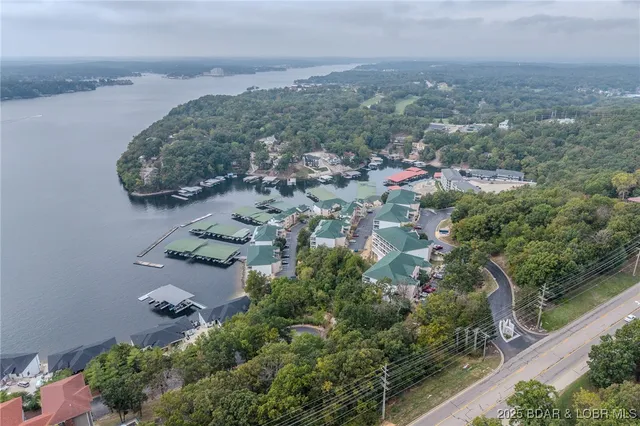$359,900 | 214 Emerald Bay Drive, Unit 3A, Lake Ozark, MO 65049