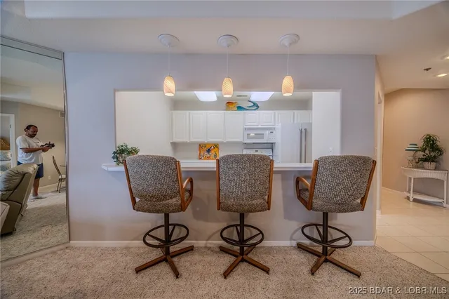 $359,900 | 214 Emerald Bay Drive, Unit 3A, Lake Ozark, MO 65049