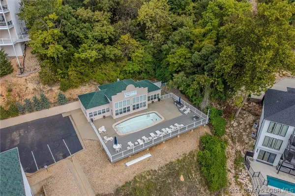 $329,900 | 214 Emerald Bay Drive, Unit 3A, Lake Ozark, MO 65049