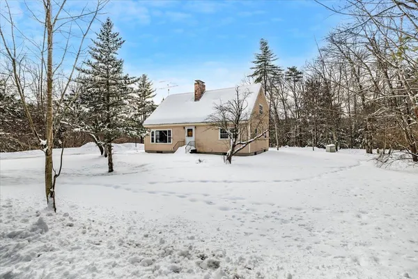 $457,000 | 547 Tyler Road, Webster, NH 03303
