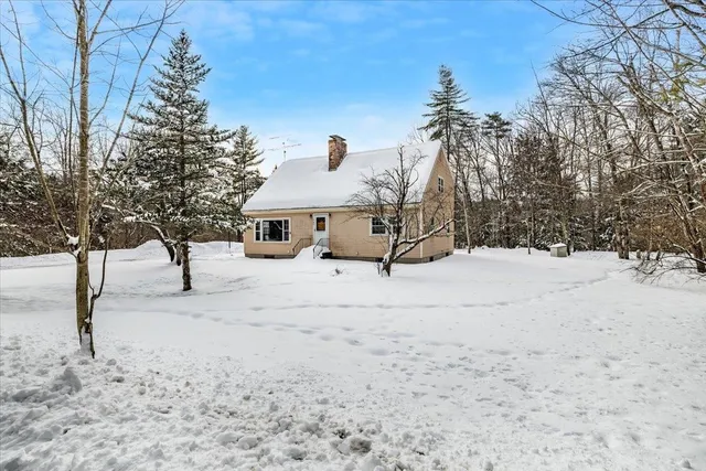 $449,900 | 547 Tyler Road, Webster, NH 03303