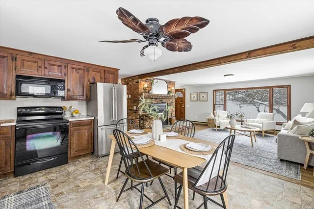 $449,900 | 547 Tyler Road, Webster, NH 03303