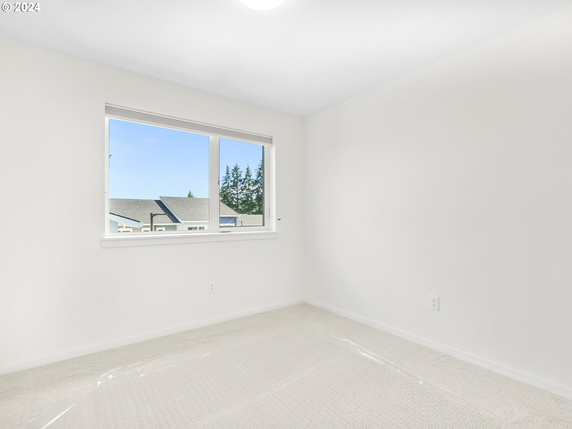 13409 Southeast Foster Road, Unit 8 Portland, OR 97236 - Photo 18 of 22 Gallery Image 18