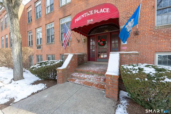 $1,500 | 319 New Britain Road, Unit 215, Berlin, CT 06037