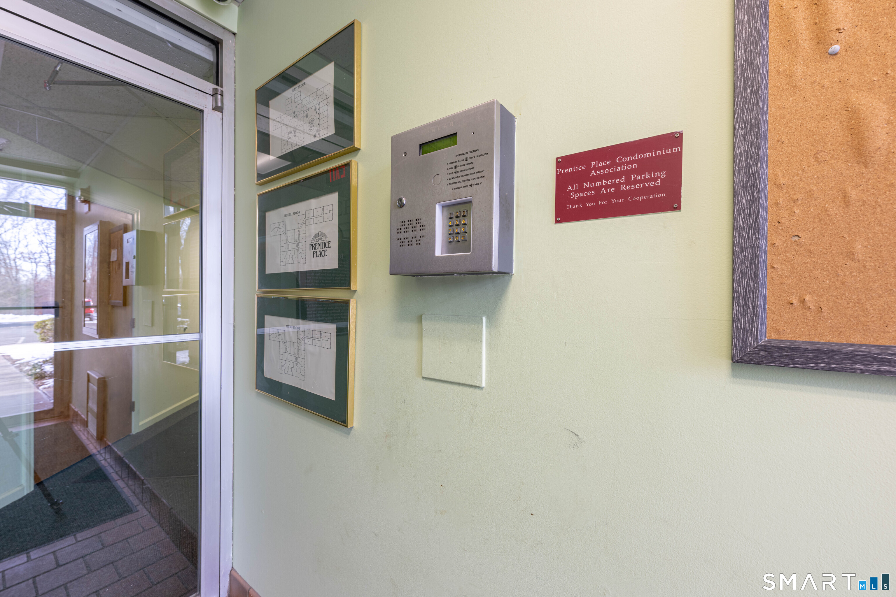 319 New Britain Road, Unit 215 Berlin, CT 06037 - Photo 4 of 31