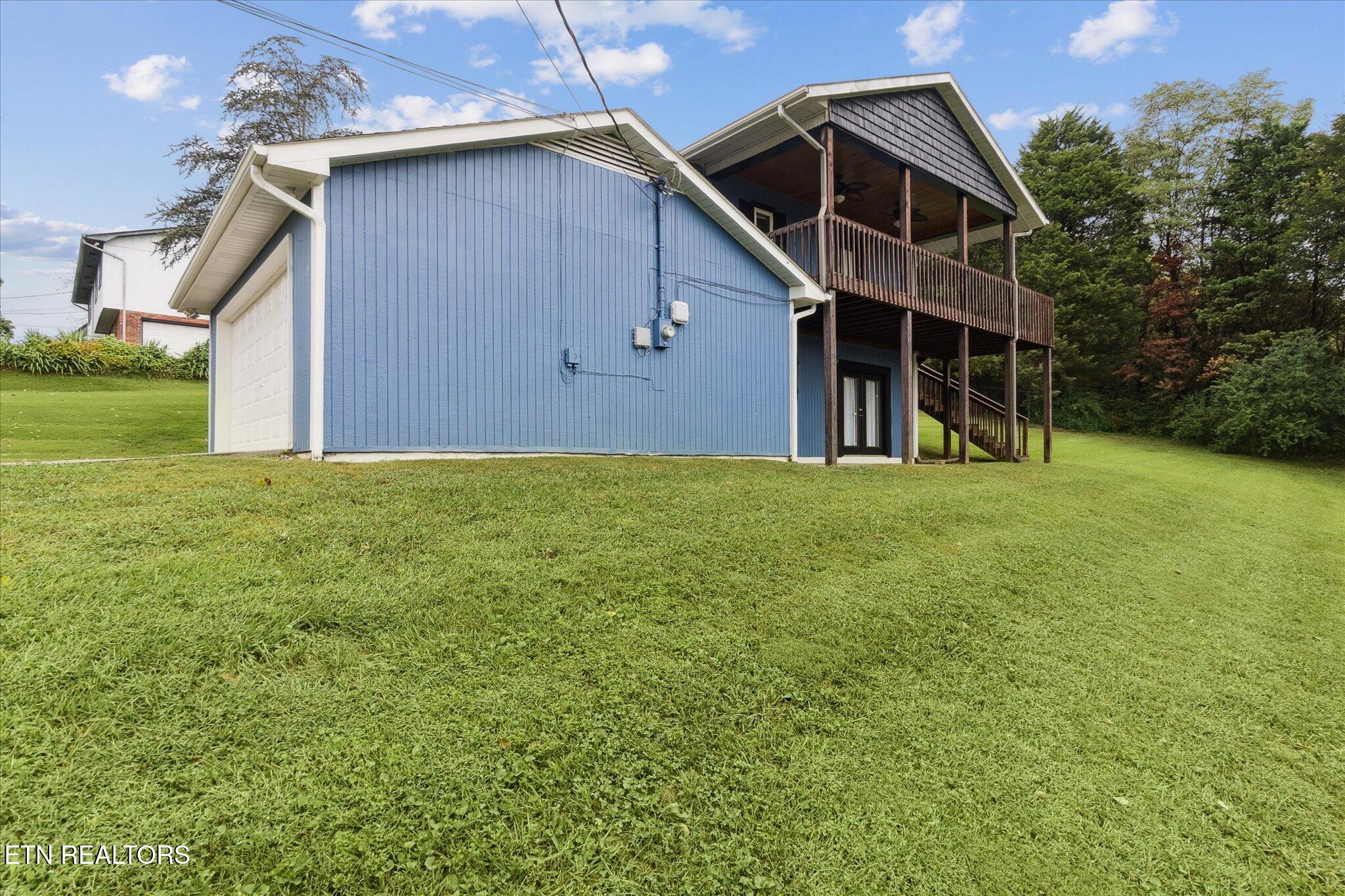 7612 Cedarcrest Road Knoxville, TN 37938 - Photo 3 of 20 03-DSC08265