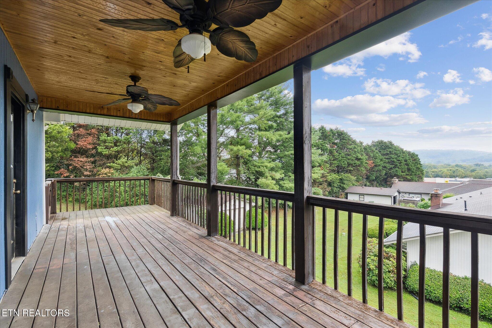 7612 Cedarcrest Road Knoxville, TN 37938 - Photo 4 of 20 04-DSC08250