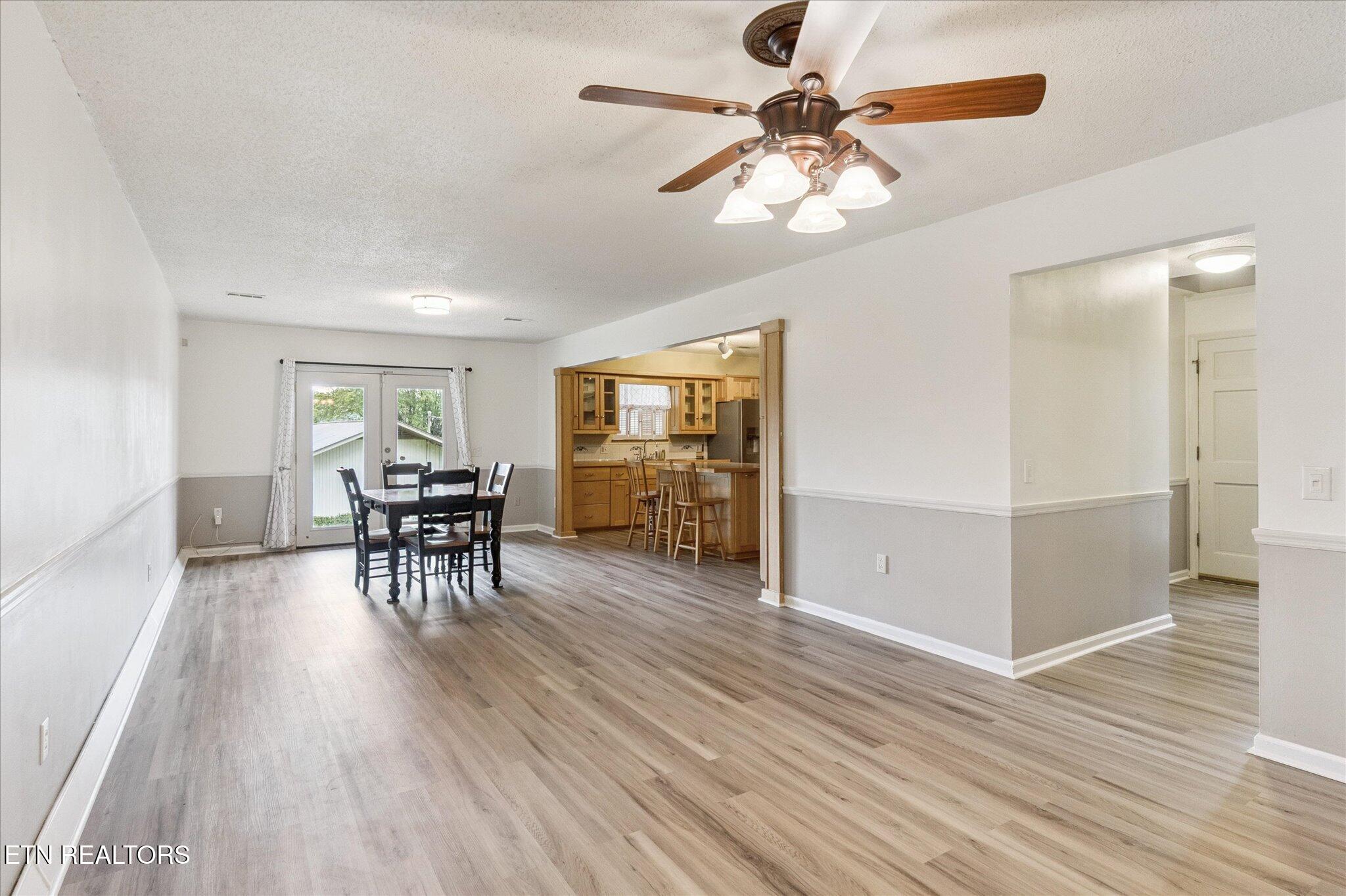 7612 Cedarcrest Road Knoxville, TN 37938 - Photo 8 of 20 08-DSC08195