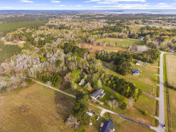 $165,000 | 843 Zion Road, Cross, SC 29436