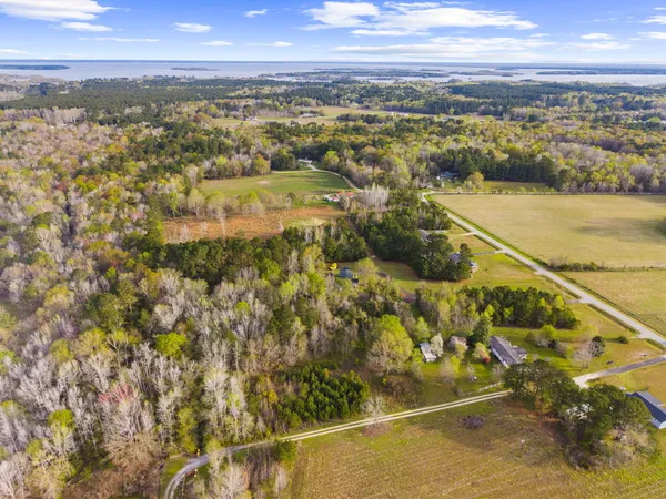 $165,000 | 843 Zion Road, Cross, SC 29436
