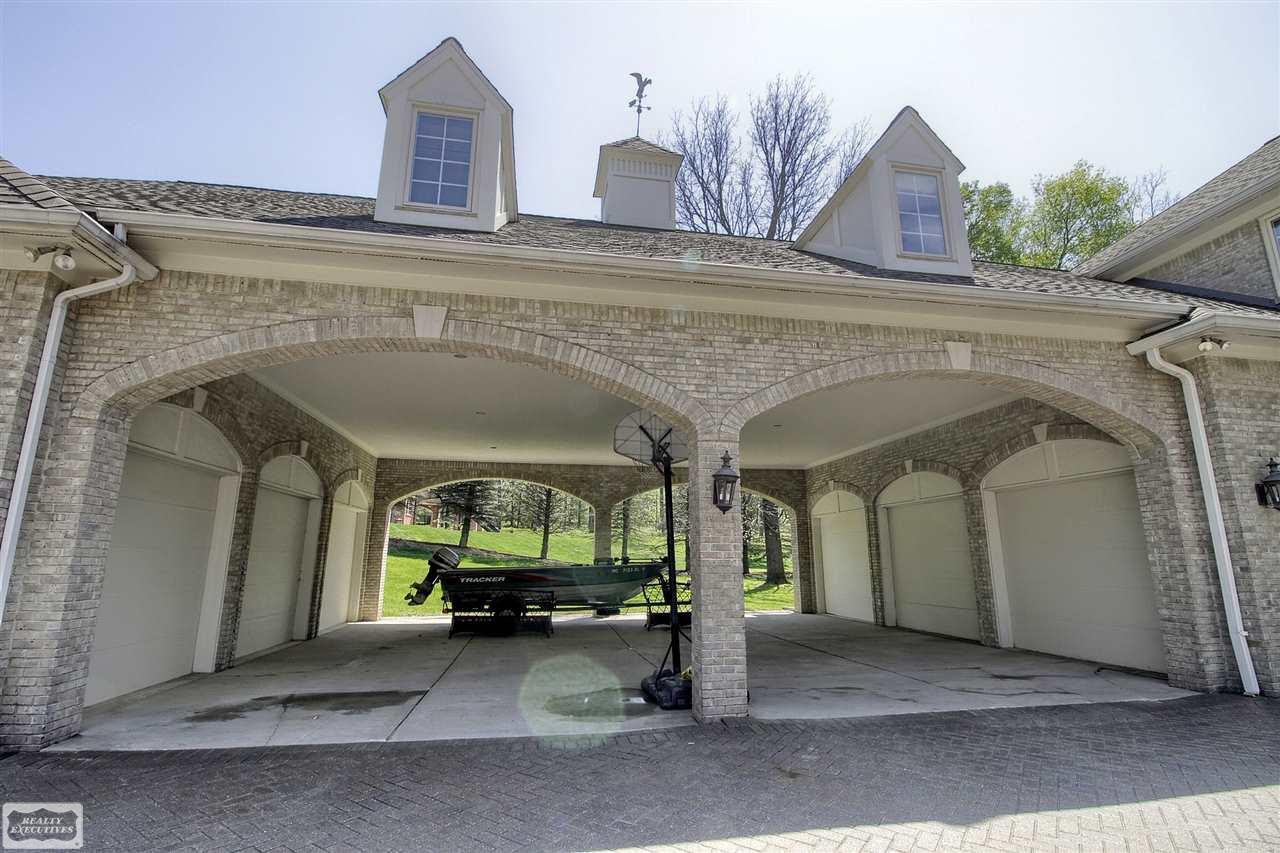 6532 Cornerstone Lane, Unit 4 Rochester Hills, MI 48306 - Photo 4 of 58