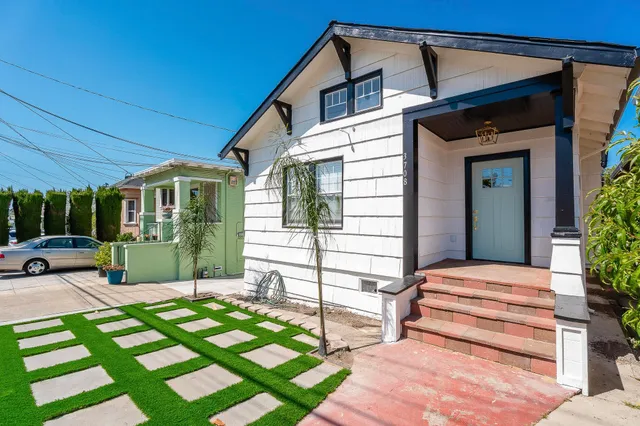 $650,000 | 3708 Lyon Avenue, Oakland, CA 94601