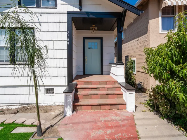 $650,000 | 3708 Lyon Avenue, Oakland, CA 94601