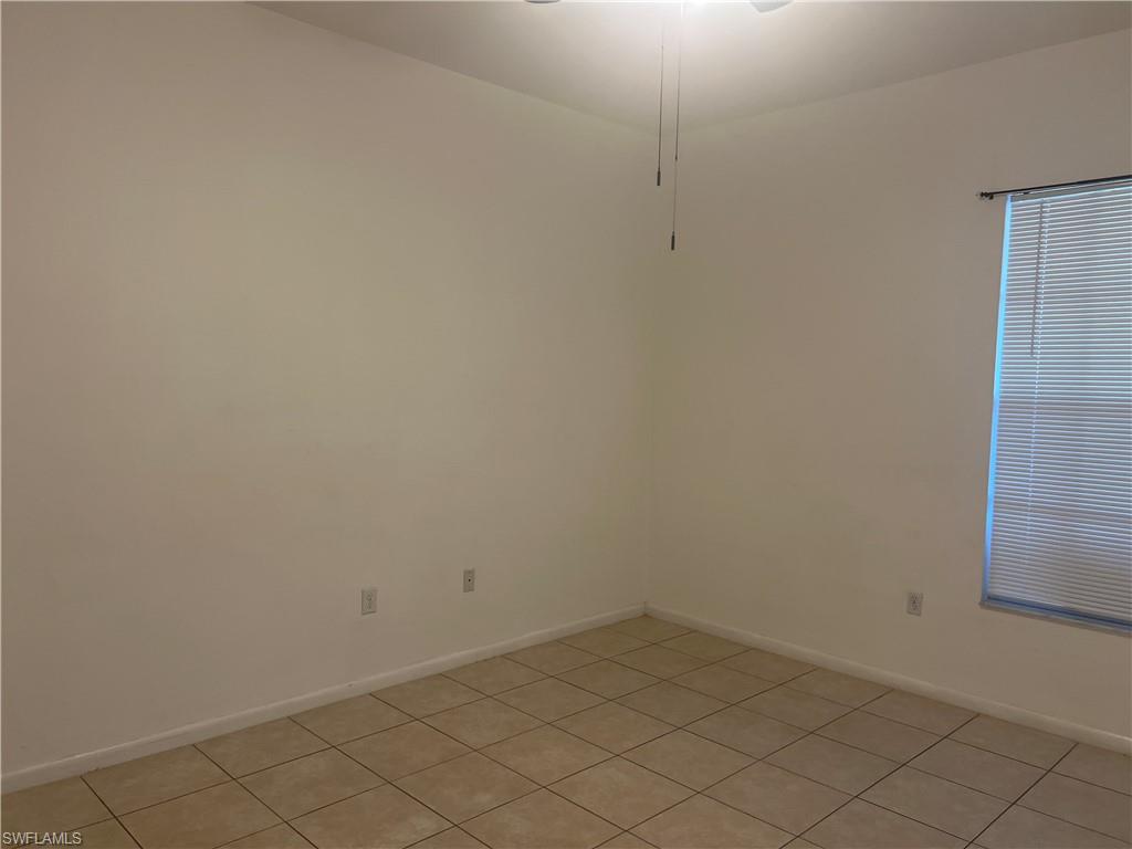 3841 Schoolhouse Road East, Unit 7 Fort Myers, FL 33916 - Photo 8 of 24 a view of a room
