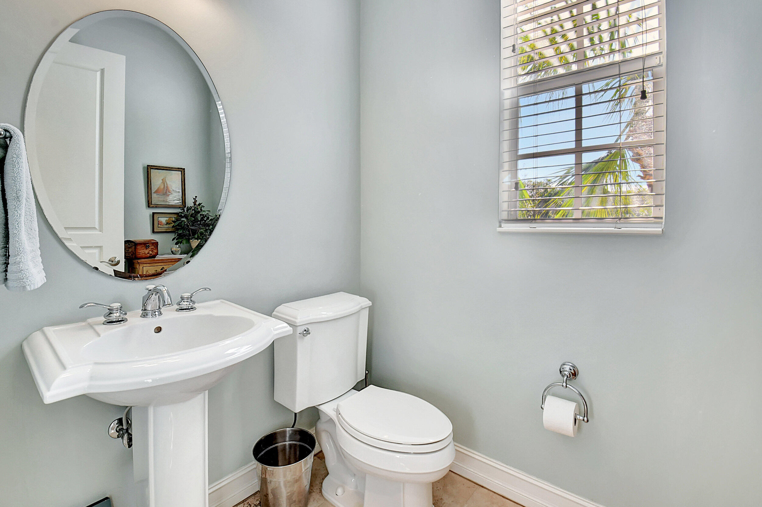 612 Renaissance Way Delray Beach, FL 33483 - Photo 11 of 38 612 Main Floor Guest Bathroom