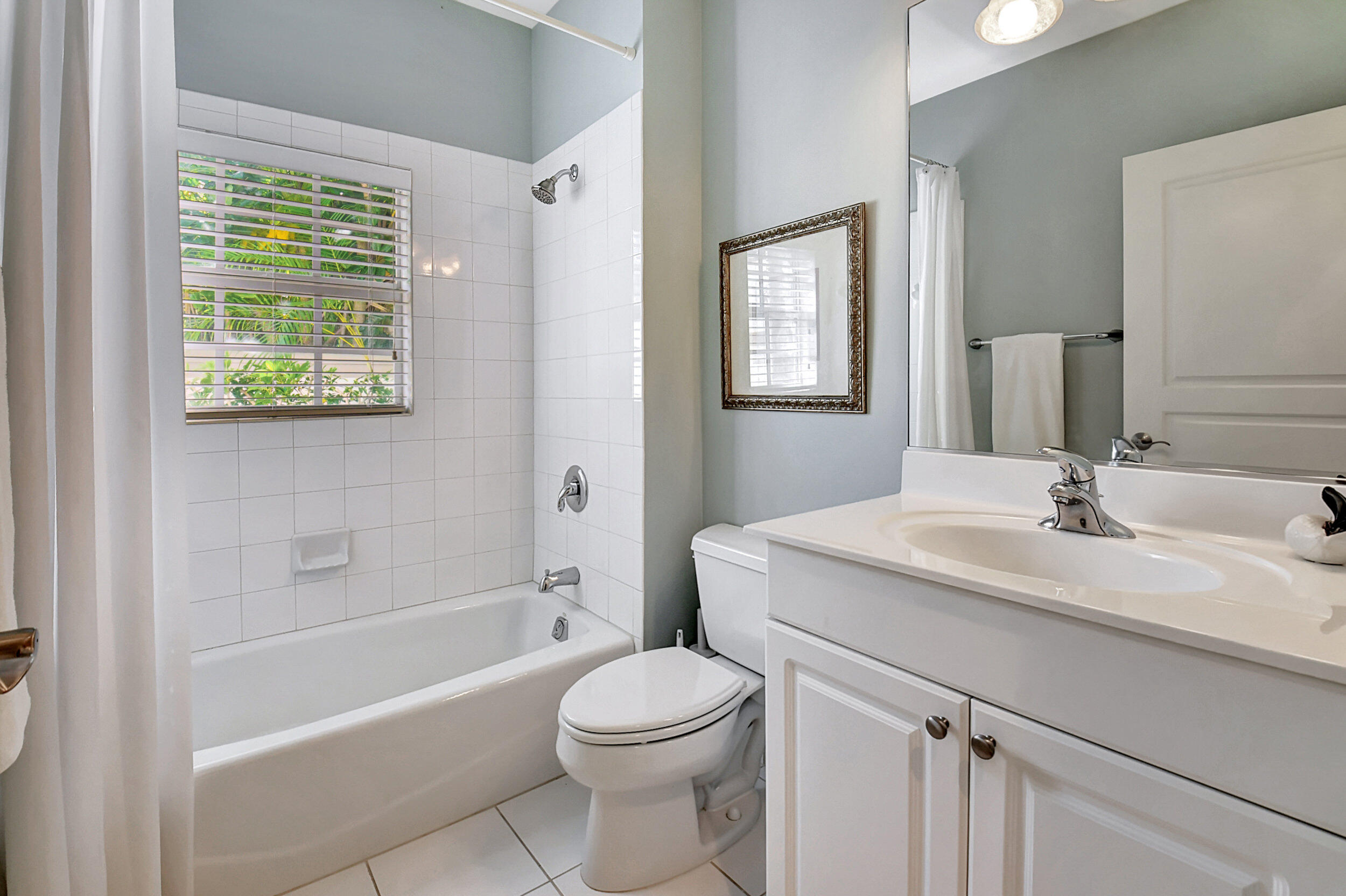 612 Renaissance Way Delray Beach, FL 33483 - Photo 24 of 38 612 1st Floor Guest Full Bathroom