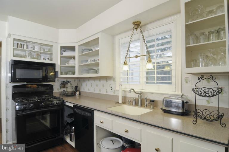 12612 Springloch Court Silver Spring, MD 20904 - Photo 12 of 25 Kitchen