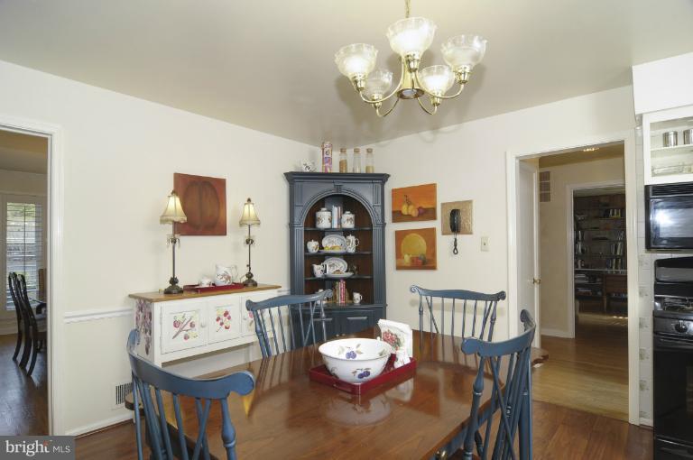 12612 Springloch Court Silver Spring, MD 20904 - Photo 3 of 25 Eat-in area