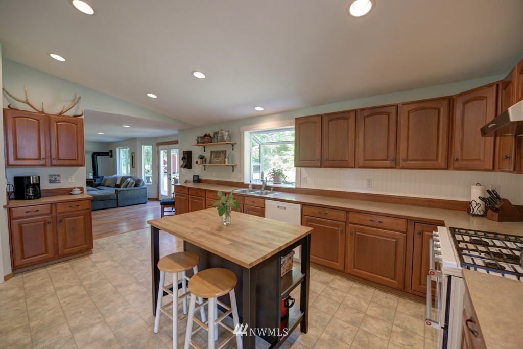 30778 Prevedell Road Sedro-Woolley, WA 98284 - Photo 11 of 25 Gallery Image 11