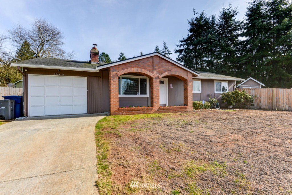 19515 29th Avenue Southeast Bothell, WA 98012 - Photo 2 of 25