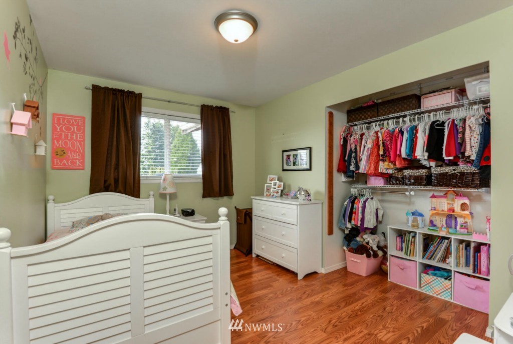 19515 29th Avenue Southeast Bothell, WA 98012 - Photo 15 of 25