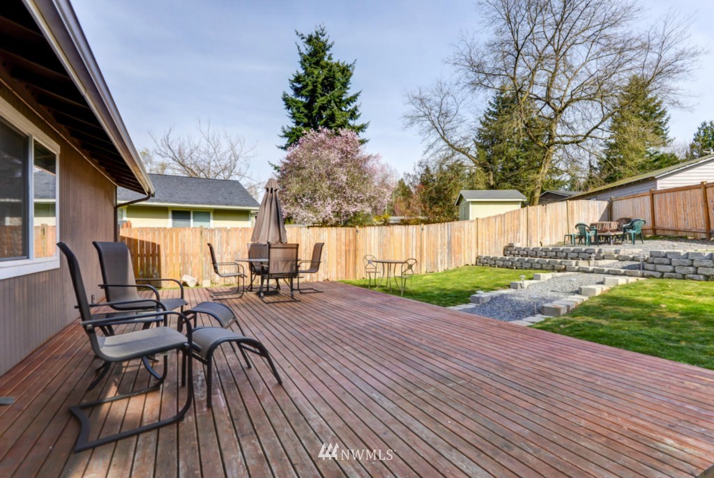 19515 29th Avenue Southeast Bothell, WA 98012 - Photo 20 of 25