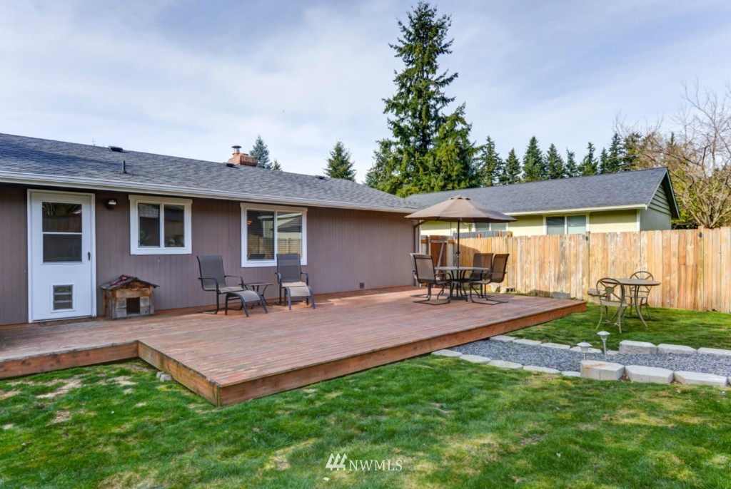 19515 29th Avenue Southeast Bothell, WA 98012 - Photo 23 of 25