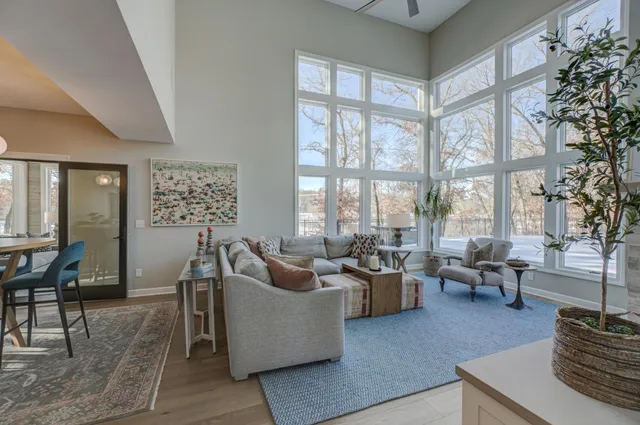 $1,350,000 | 12 Forest Trail, Mahtomedi, MN 55115