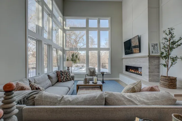 $1,350,000 | 12 Forest Trail, Mahtomedi, MN 55115