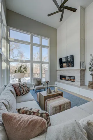 $1,350,000 | 12 Forest Trail, Mahtomedi, MN 55115