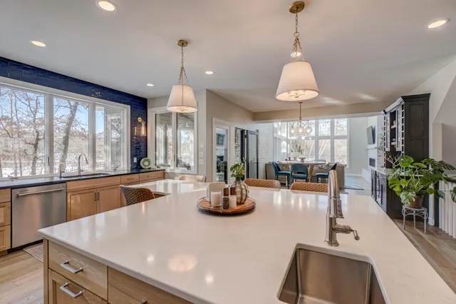 $1,350,000 | 12 Forest Trail, Mahtomedi, MN 55115