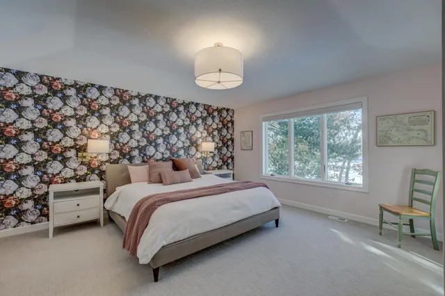 $1,350,000 | 12 Forest Trail, Mahtomedi, MN 55115