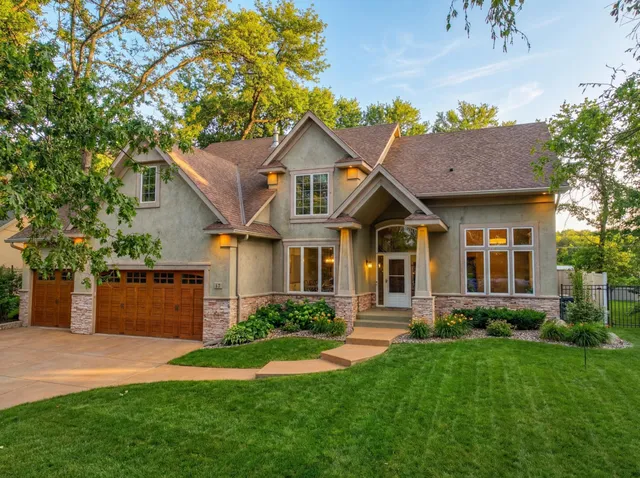 $1,350,000 | 12 Forest Trail, Mahtomedi, MN 55115