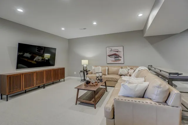 $1,350,000 | 12 Forest Trail, Mahtomedi, MN 55115