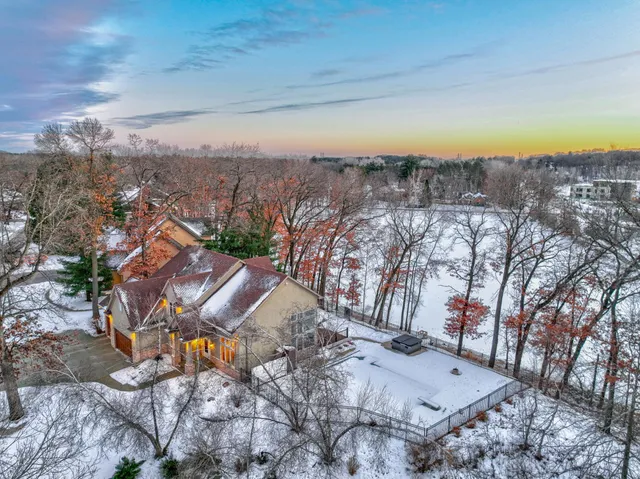 $1,350,000 | 12 Forest Trail, Mahtomedi, MN 55115