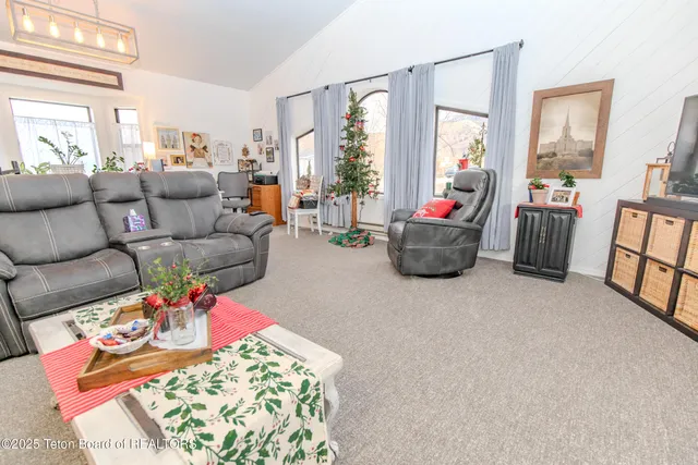 $755,000 | 541 Highway 236, Afton, WY 83110