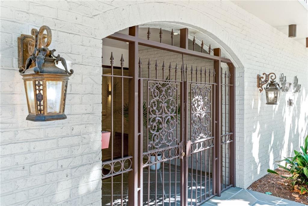 1765 Coliseum Street, Unit 303 New Orleans, LA 70130 - Photo 4 of 31