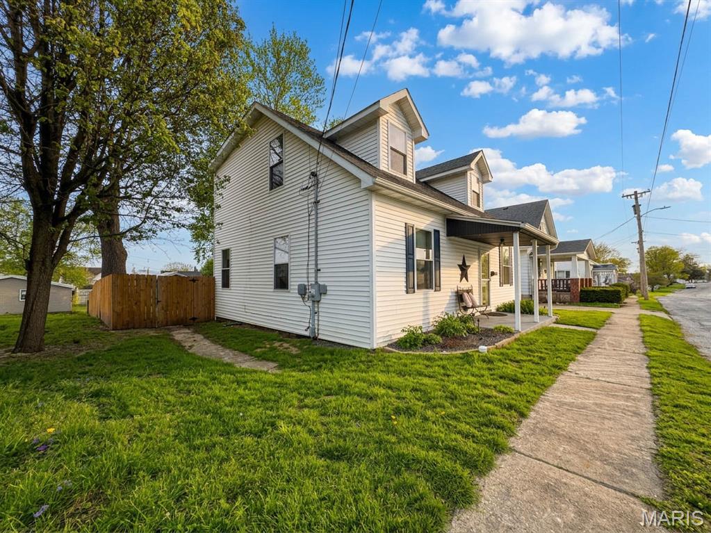 308 Walnut Street Waterloo, IL 62298 - Photo 2 of 40