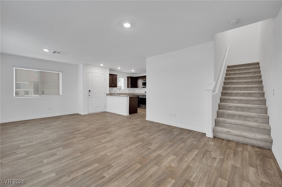 12244 Radiant Sunrise Road, Unit 1 Las Vegas, NV 89183 - Photo 5 of 37