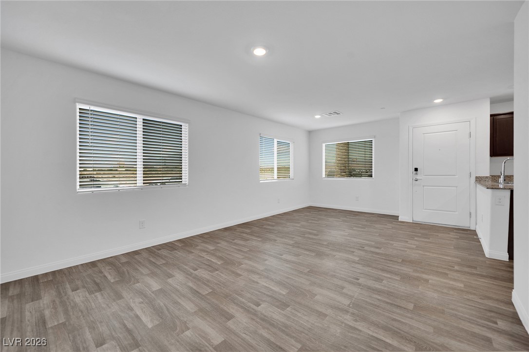 12244 Radiant Sunrise Road, Unit 1 Las Vegas, NV 89183 - Photo 6 of 37